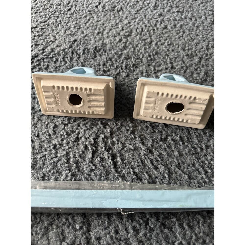 Vtg Ceramic Towel Bar Post Holders & Bar -Blue, Brand New! - Picture 4 of 5